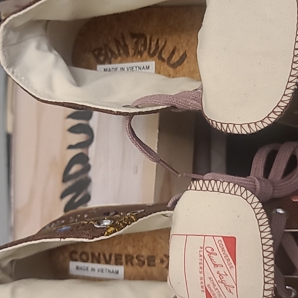 Converse - Picture 7 of 7